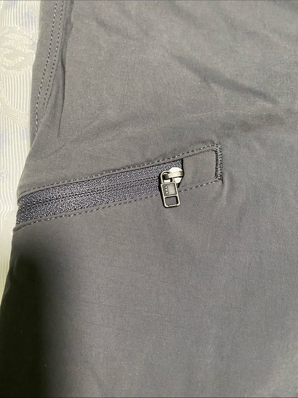 Patagonia Women’s Quandry Hiking pants - Picture 5 of 7